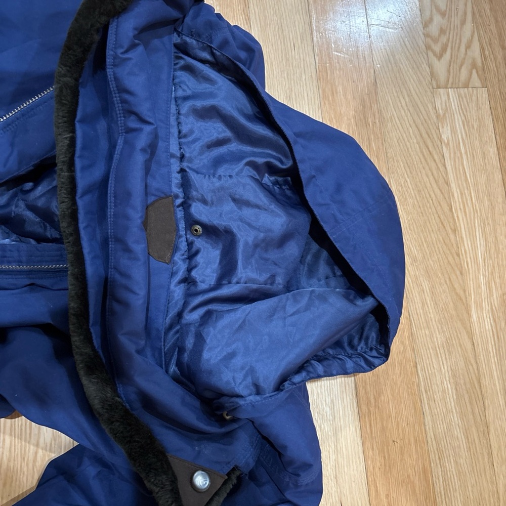 Overmeyer women’s 6 tall purple Snowsuit with hood, belt, detachable fur collar - Picture 7 of 15